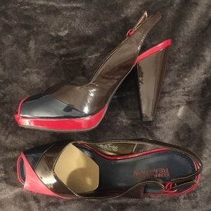 Kenneth Cole Reaction Heel